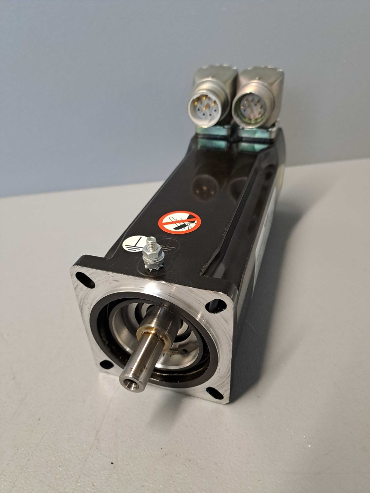 SCHNEIDER  BSH0702P01A2A