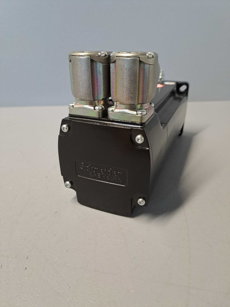 SCHNEIDER  BSH0702P01A2A