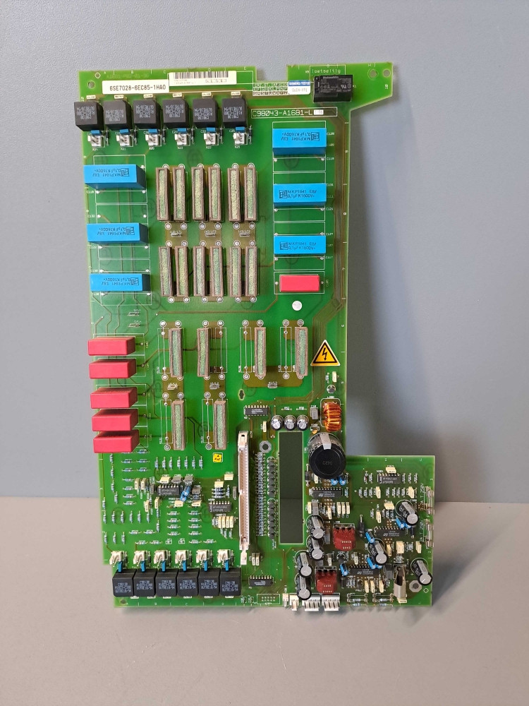 SIEMENS  6SE70286EC851HA0