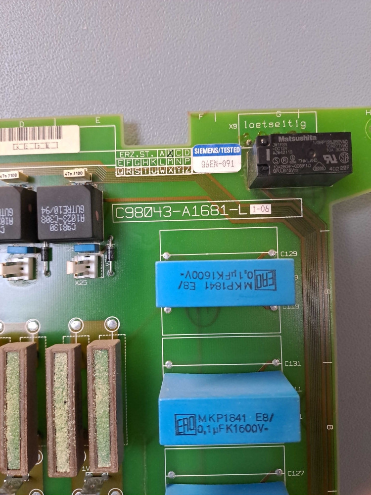 SIEMENS  6SE70286EC851HA0