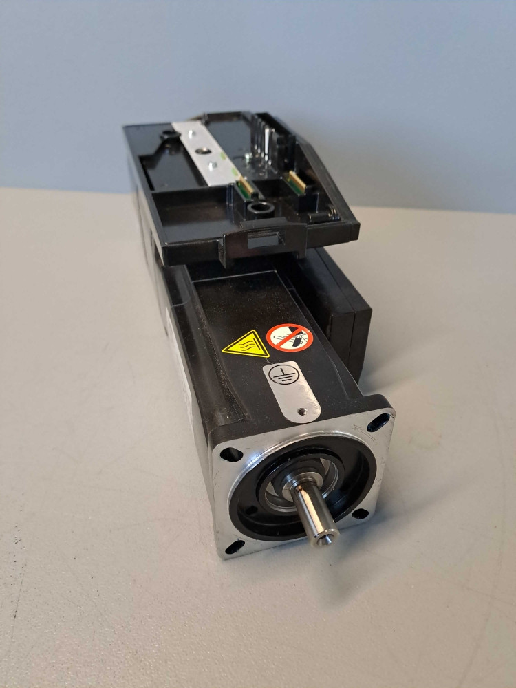 SCHNEIDER  BMI0702P01F