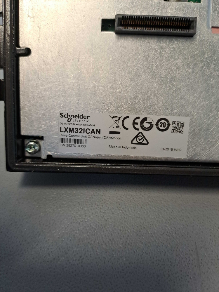 SCHNEIDER  LXM32ICAN