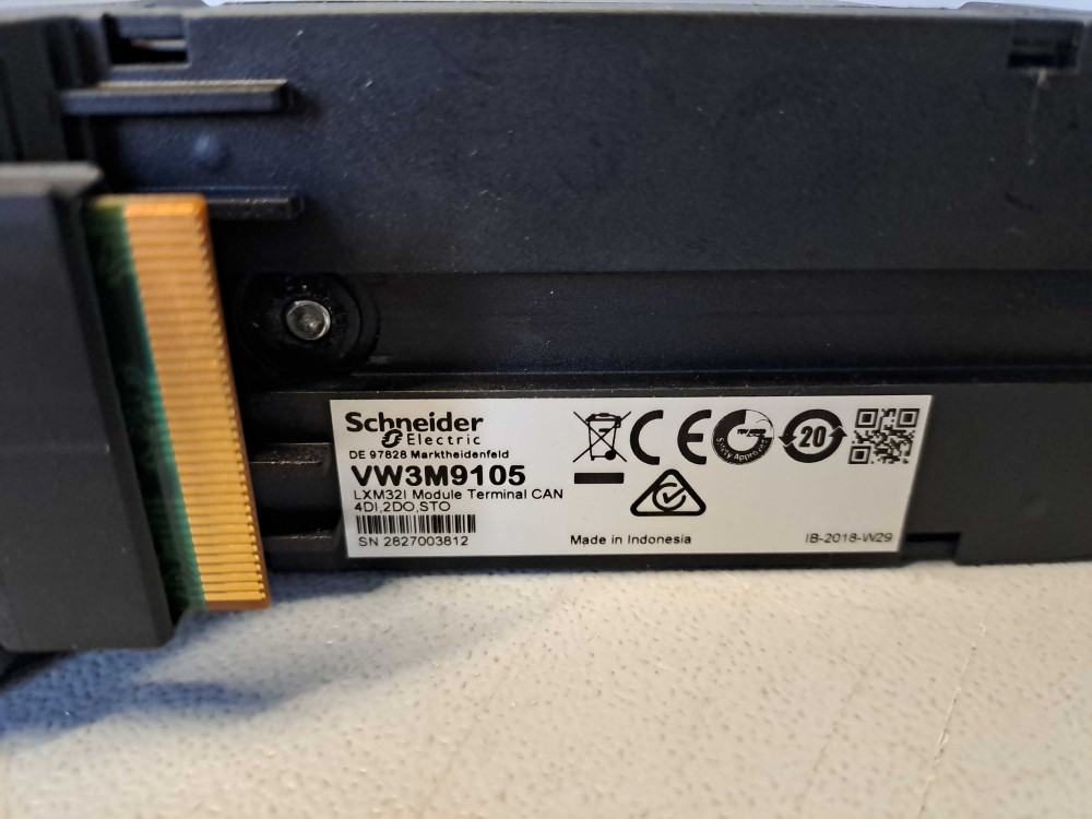 SCHNEIDER  VW3M9105