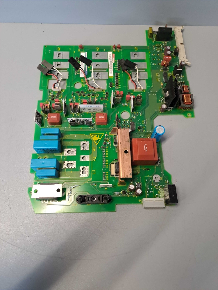 SIEMENS  6SE70247ED841HF3