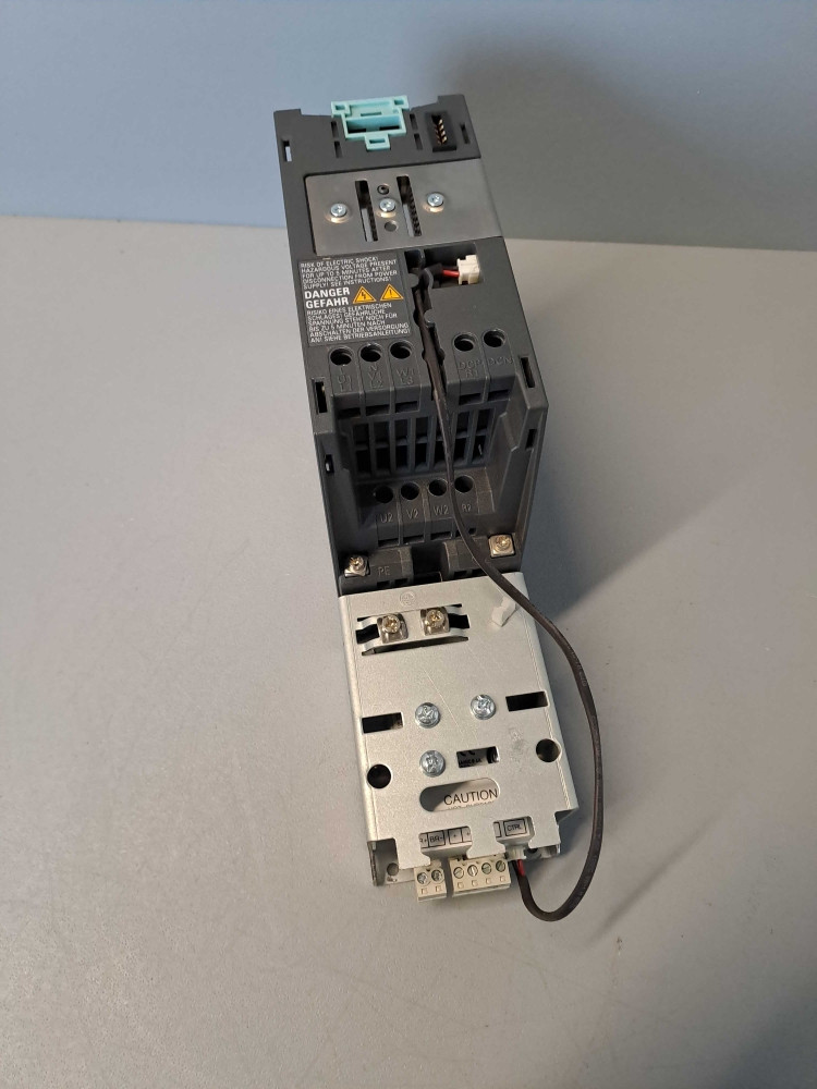 SIEMENS  6SL32101SB123UA0
