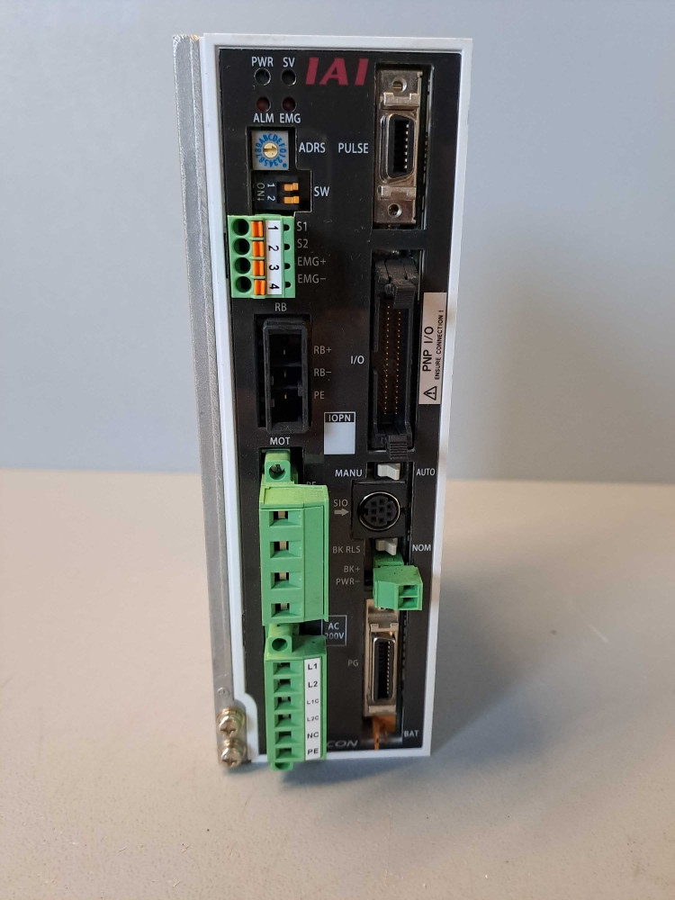 IAI CORPORATION  RCS3-SA8C-I-100-20-1000-T2-M-A3E +SCON-C-1001-PN-2-2