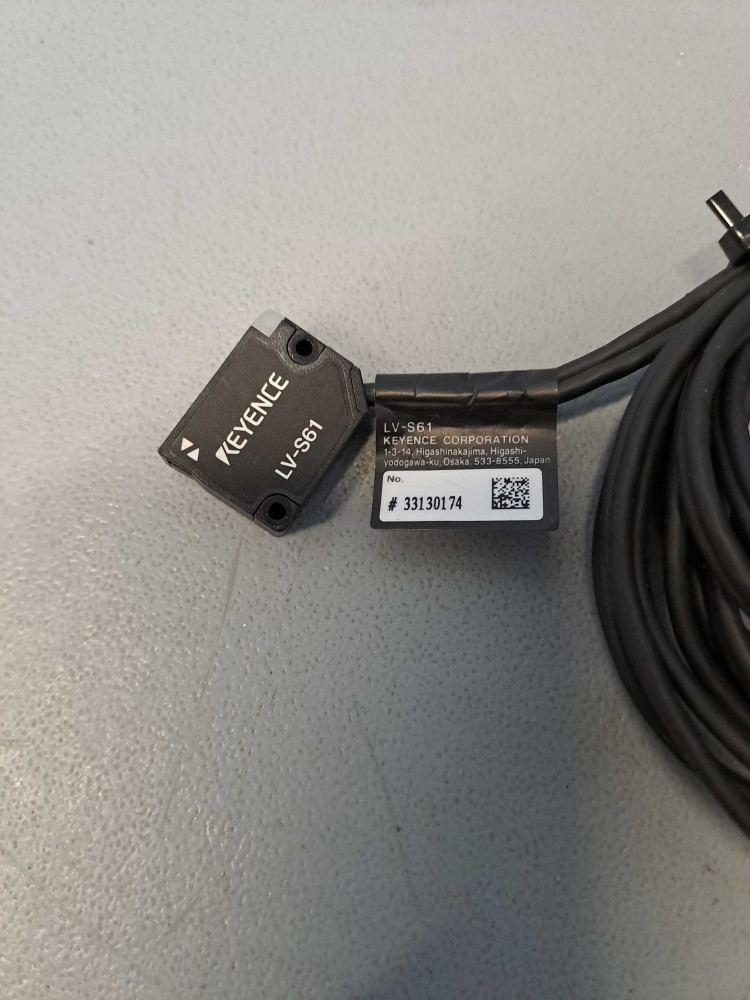 KEYENCE  LVS61