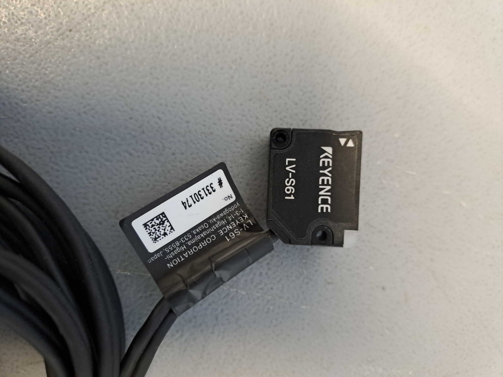 KEYENCE  LVS61