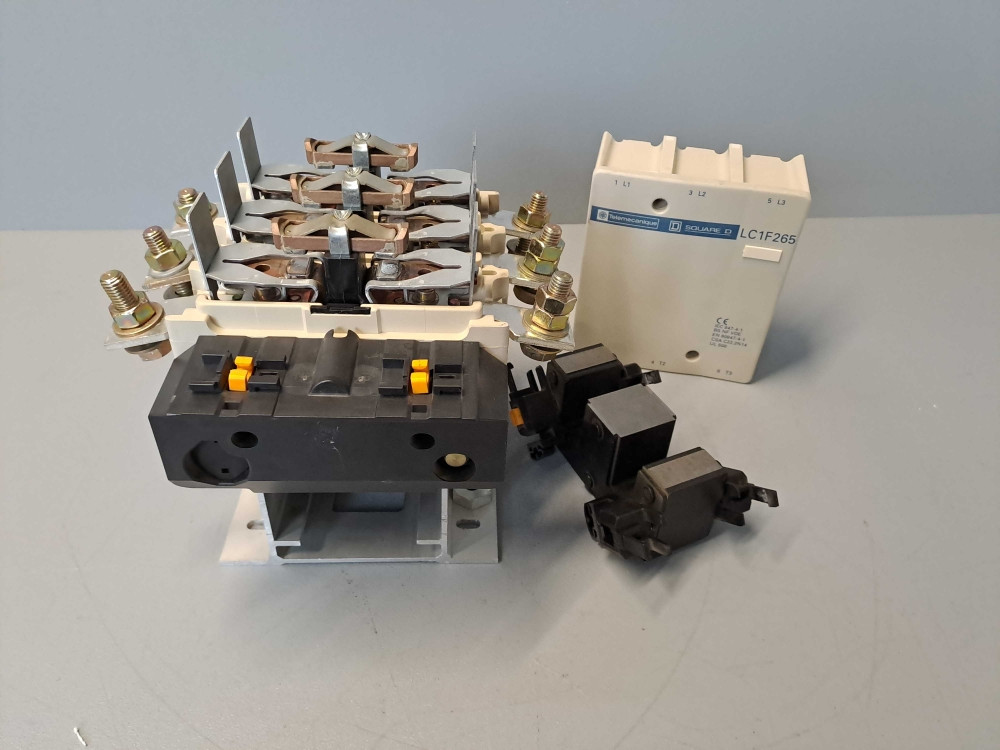 TÉLÉMÉCANIQUE  LC1F265