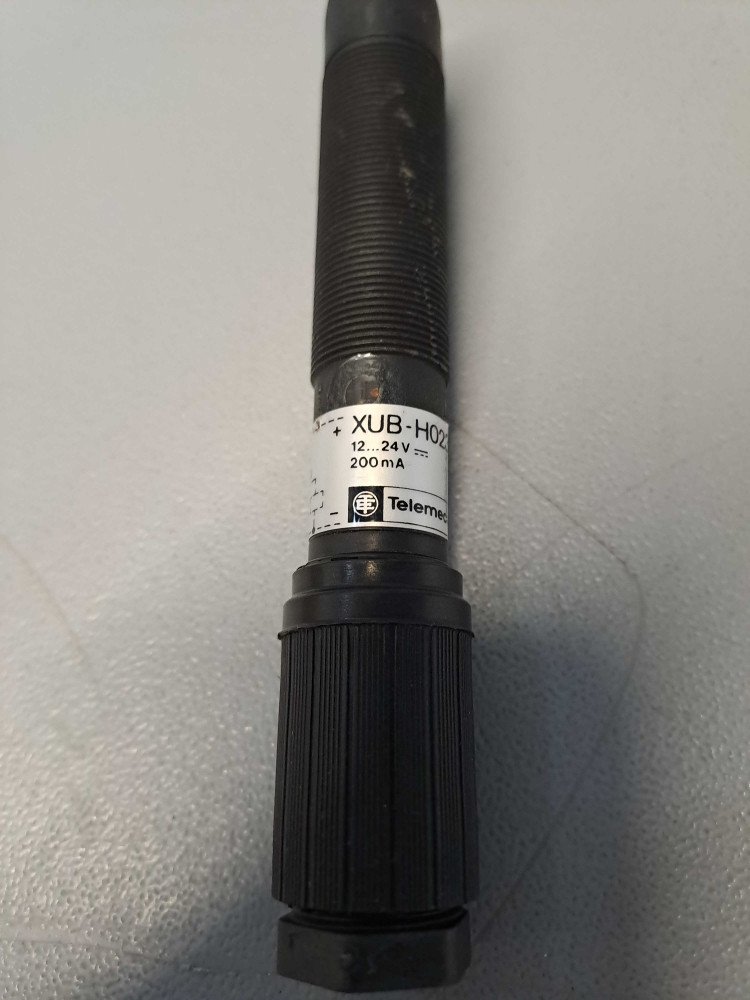 TÉLÉMÉCANIQUE  XUBH02313BS