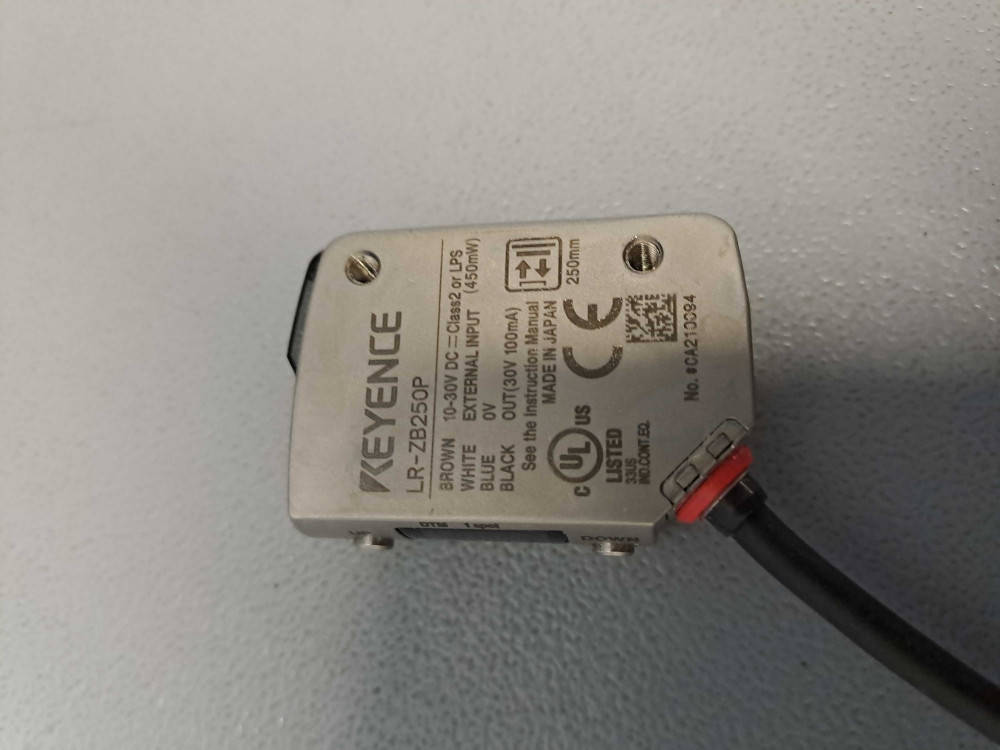 KEYENCE  LRZB250P