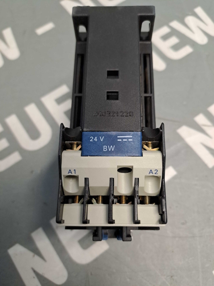 TÉLÉMÉCANIQUE  LP1D1210BW