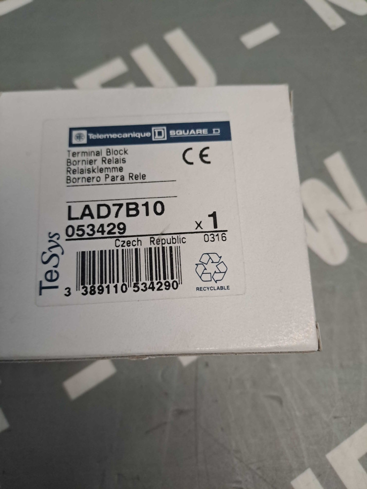 TÉLÉMÉCANIQUE  LAD7B10