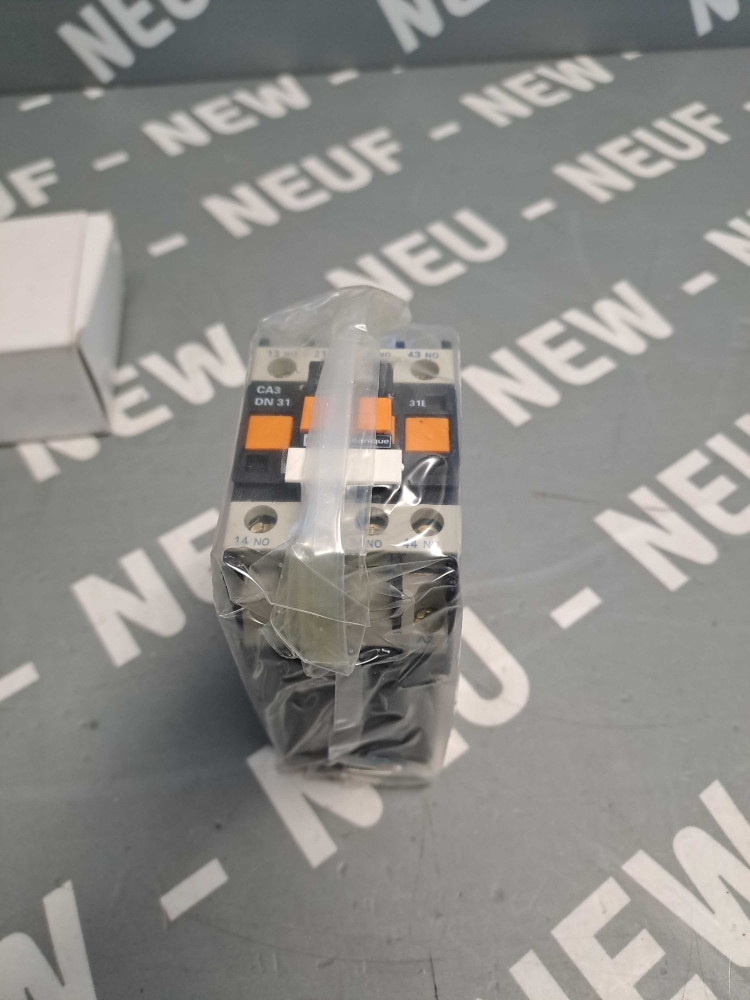 TÉLÉMÉCANIQUE  CA3DN31BW