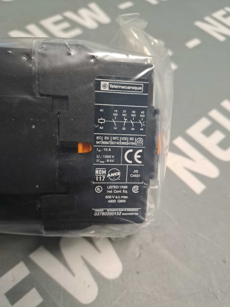 TÉLÉMÉCANIQUE  CA3DN31BW