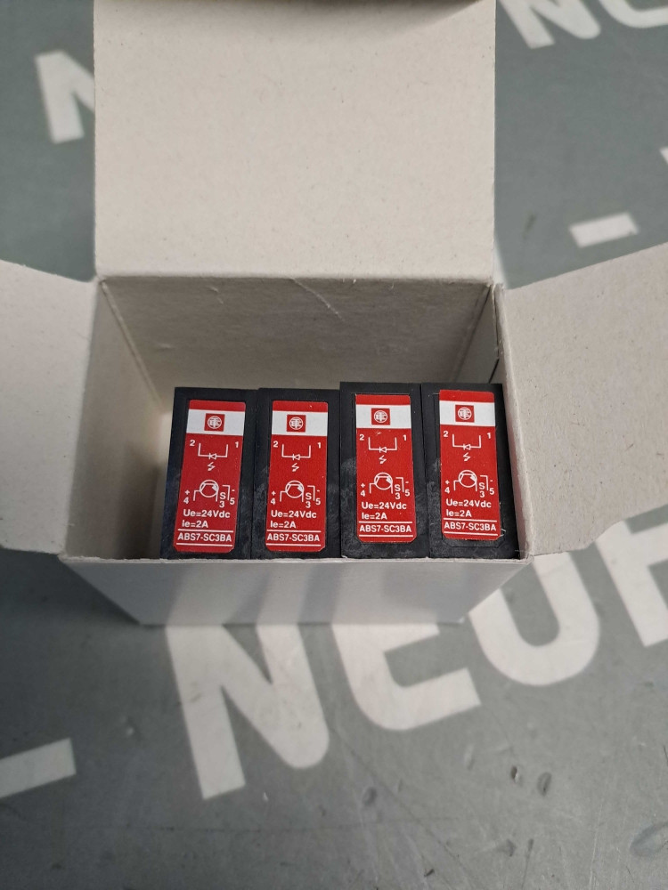 TÉLÉMÉCANIQUE  ABS7SC3BA