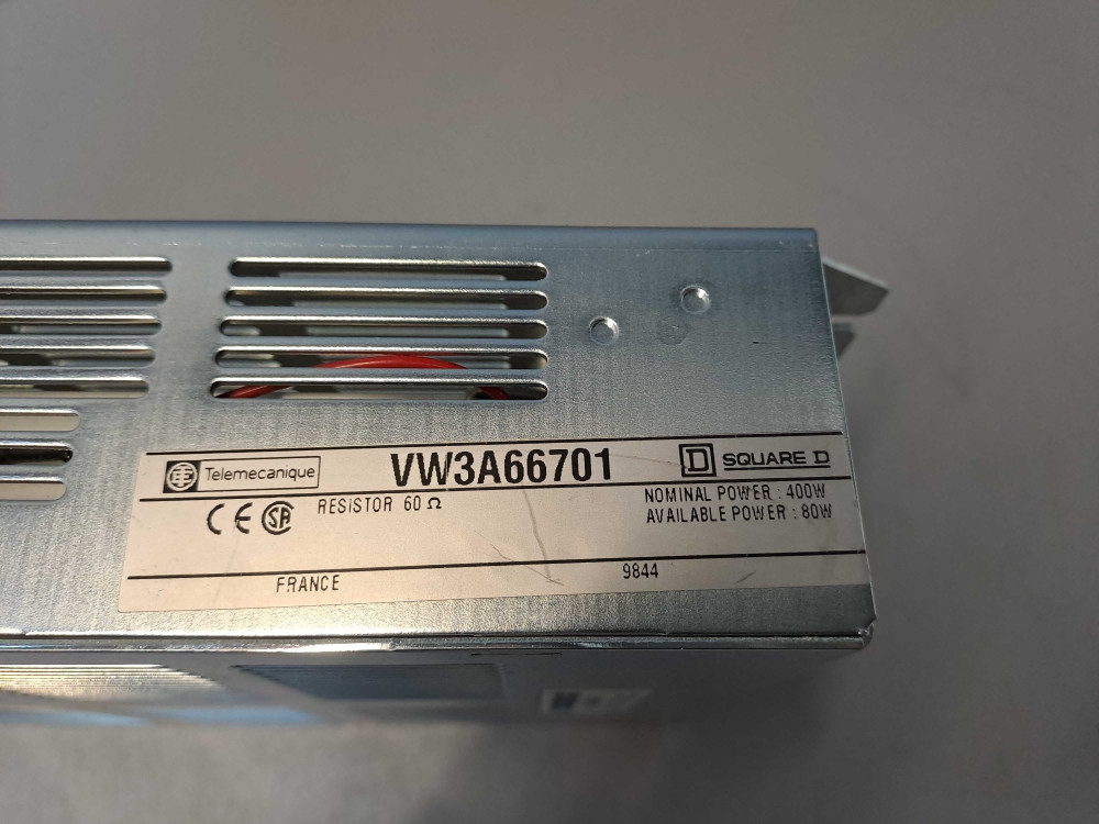 TÉLÉMÉCANIQUE  VW3A66701