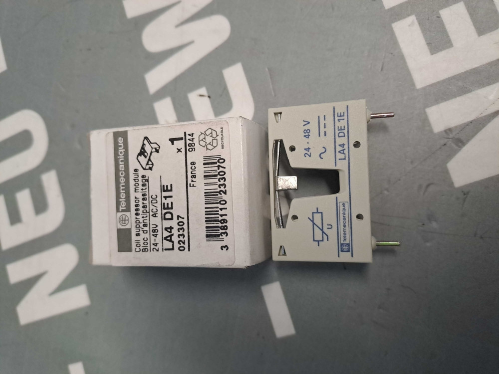 TÉLÉMÉCANIQUE  LA4DE1E