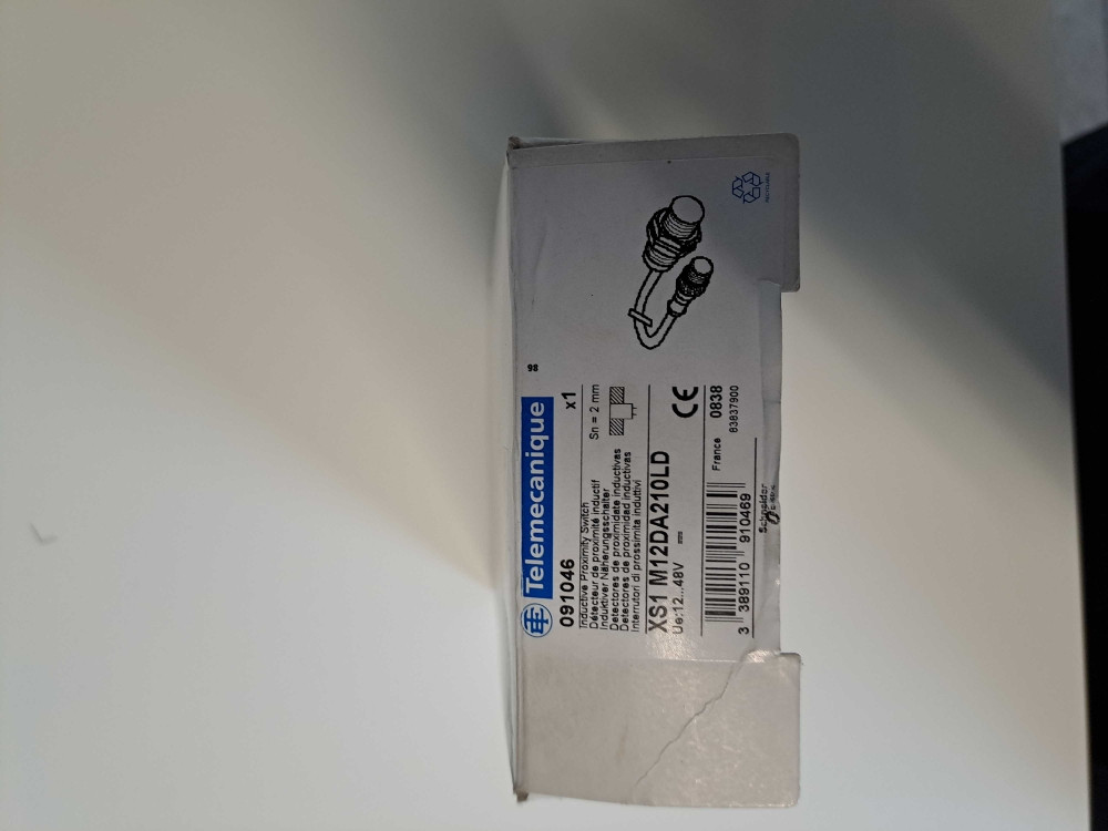 TÉLÉMÉCANIQUE  XS1M12DA210LD