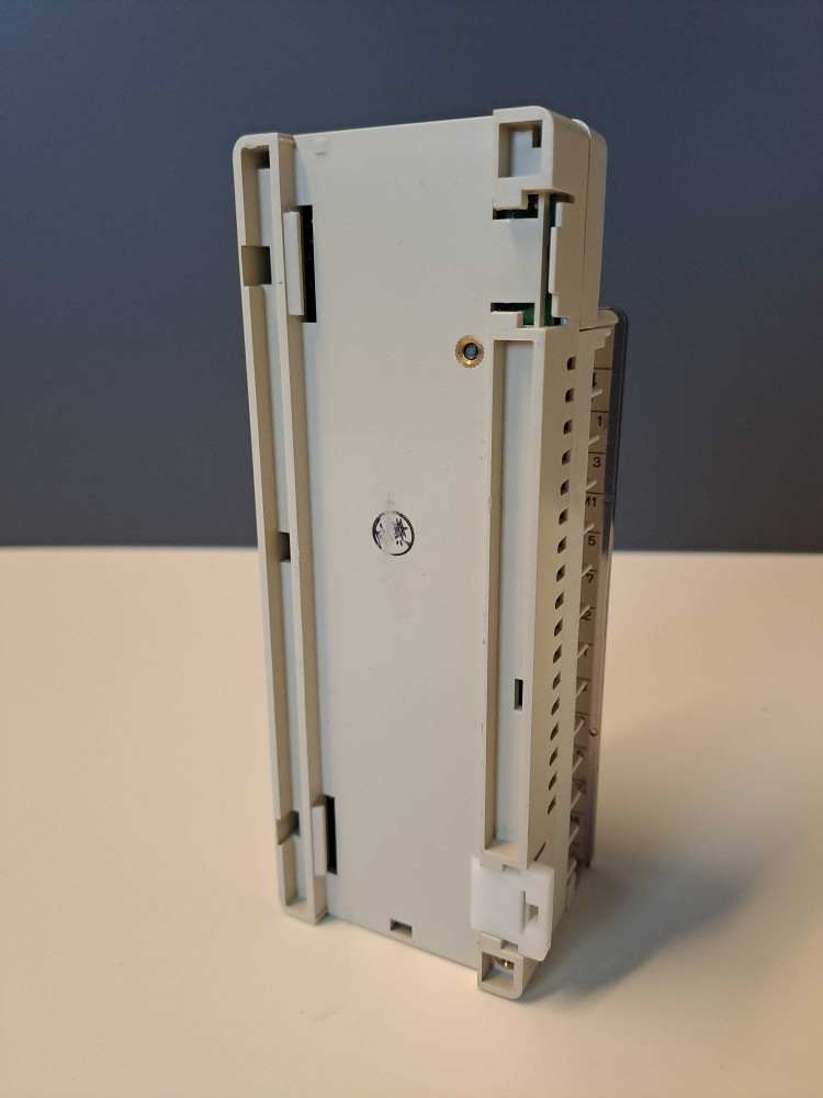 MITSUBISHI FX16EYTTB