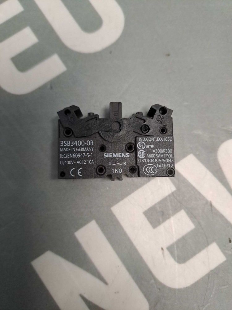SIEMENS 3SB3400-0B