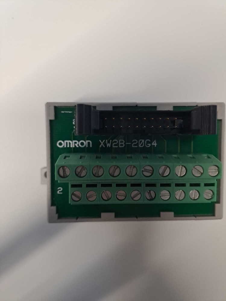 OMRON  XW2B20G4