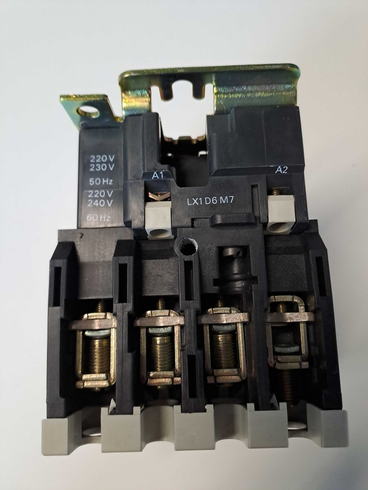 TÉLÉMÉCANIQUE  LC1D40004