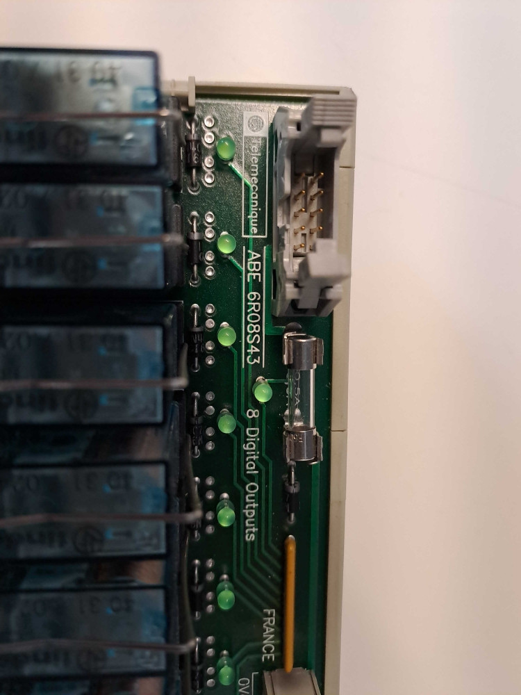 TÉLÉMÉCANIQUE  ABE6R08S43