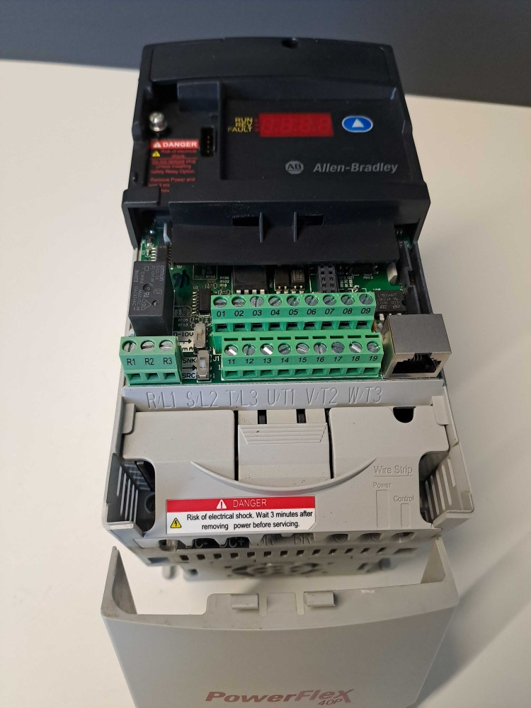 ALLEN-BRADLEY  22DD4P0N104