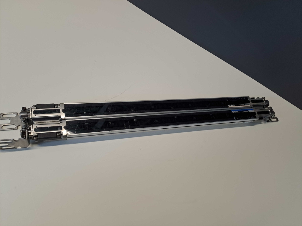 KEYENCE  SL-V24H-T + SL-V24H-R