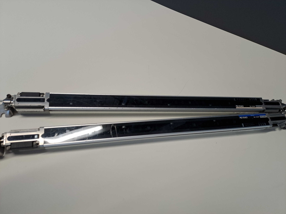 KEYENCE  SL-V24H-T + SL-V24H-R
