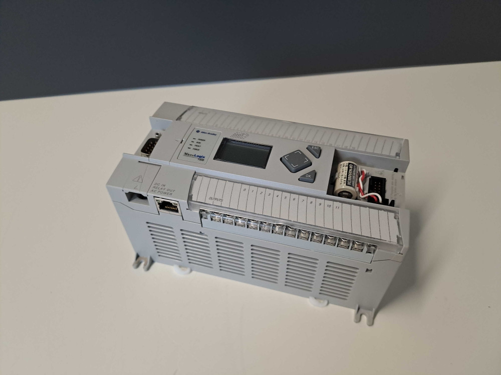 ALLEN-BRADLEY  1766L32BWA