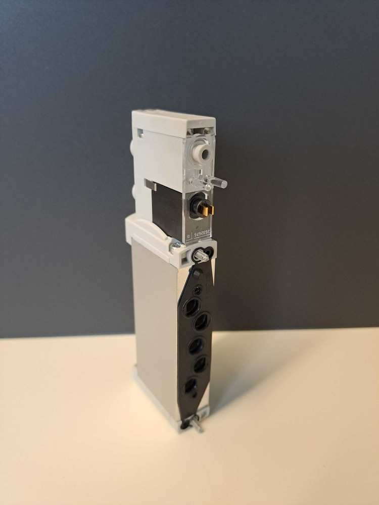 FESTO  VUVGB14M52MZTF1T1L