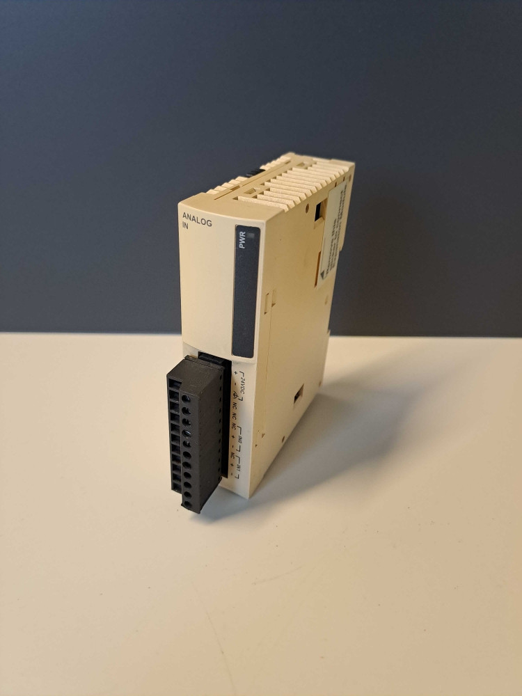 SCHNEIDER  TWDAMI2HT