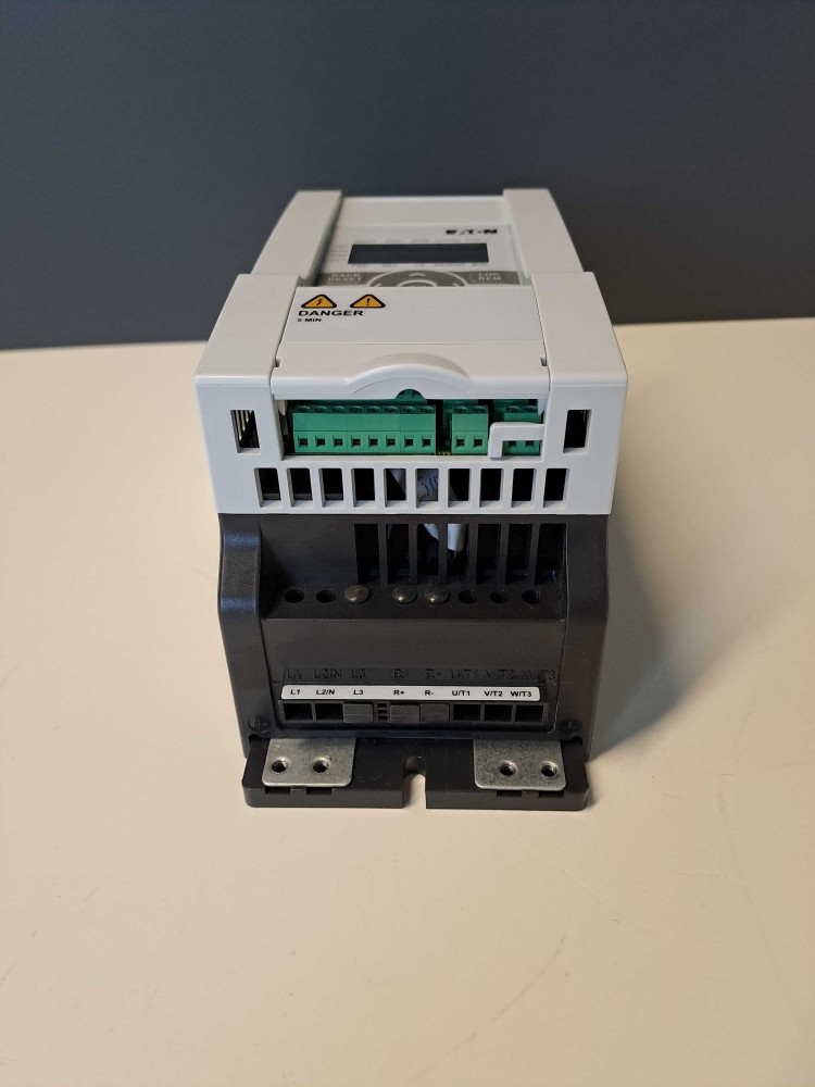 EATON  MMX12AA7D0F00