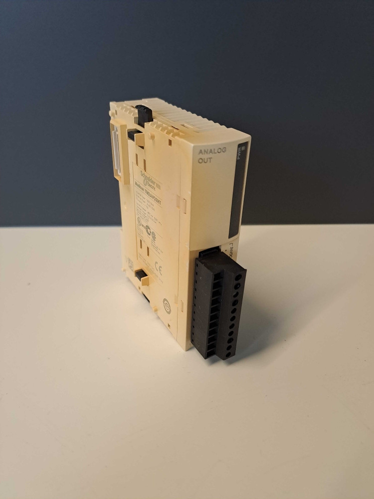 SCHNEIDER  TM2AVO2HT