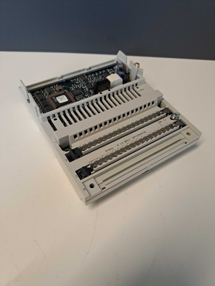 SCHNEIDER  170AAI03000