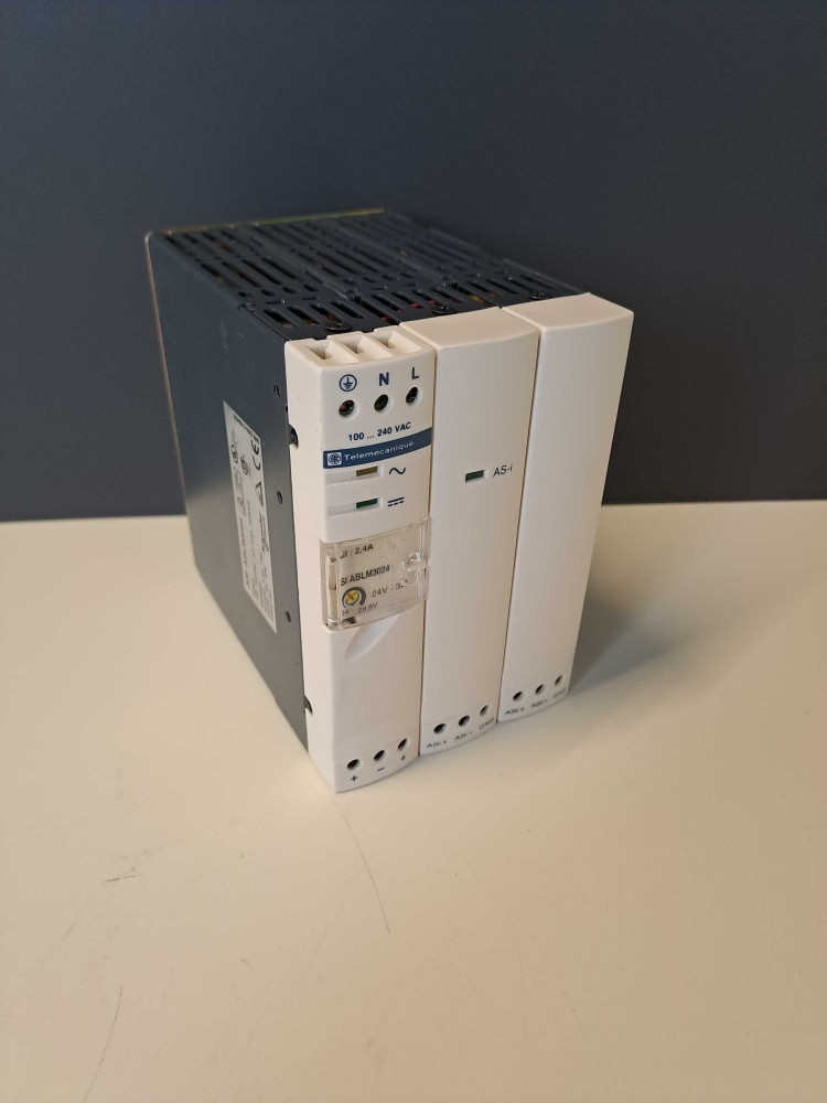 TÉLÉMÉCANIQUE  ASIABLM3024