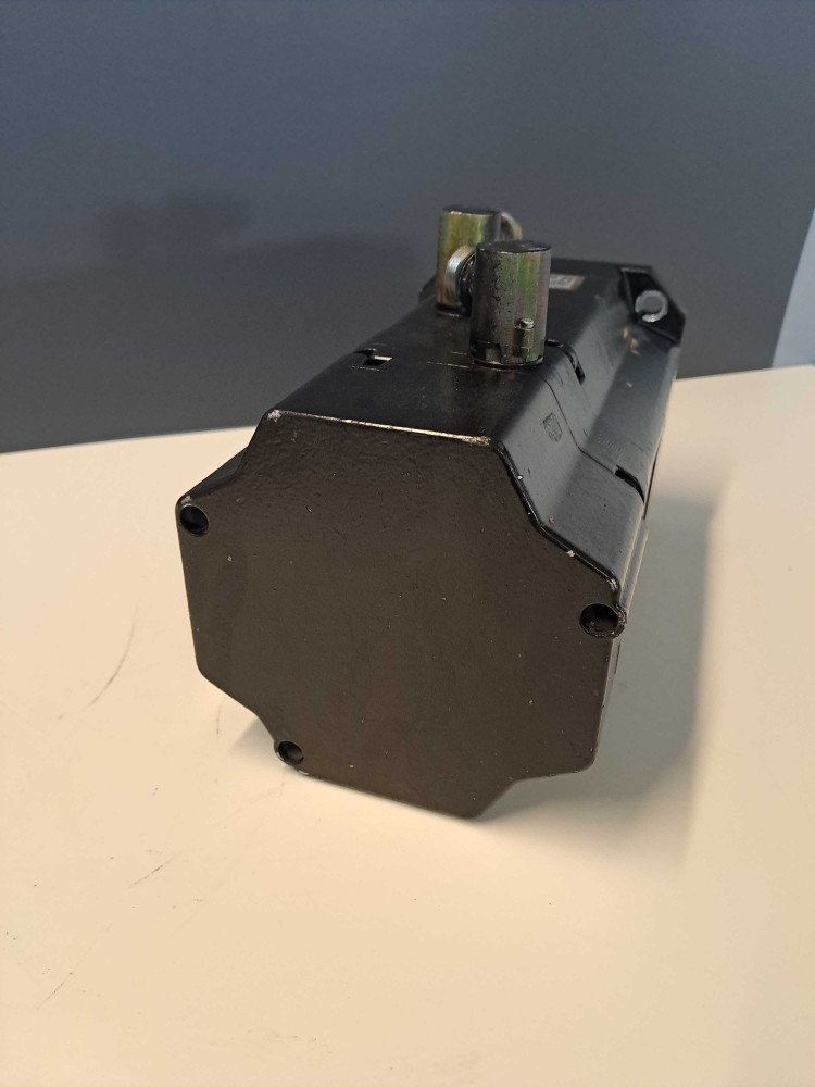 SIEMENS  1FK60836AF711AG0