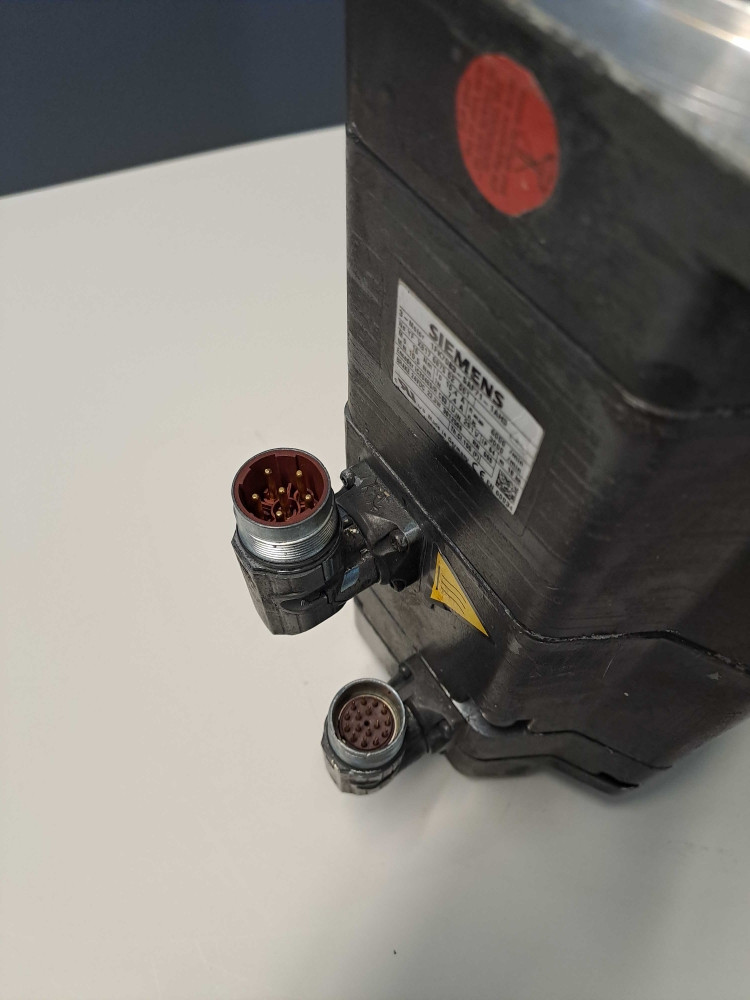 SIEMENS  1FK70835AF711AH3