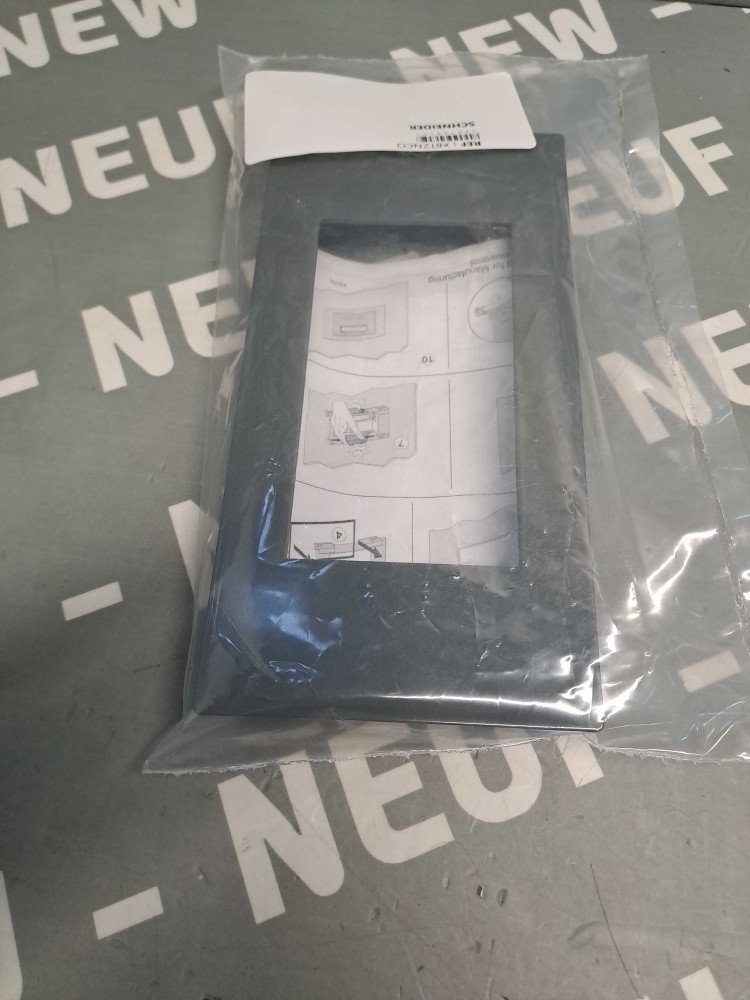 SCHNEIDER  XBTZNCO