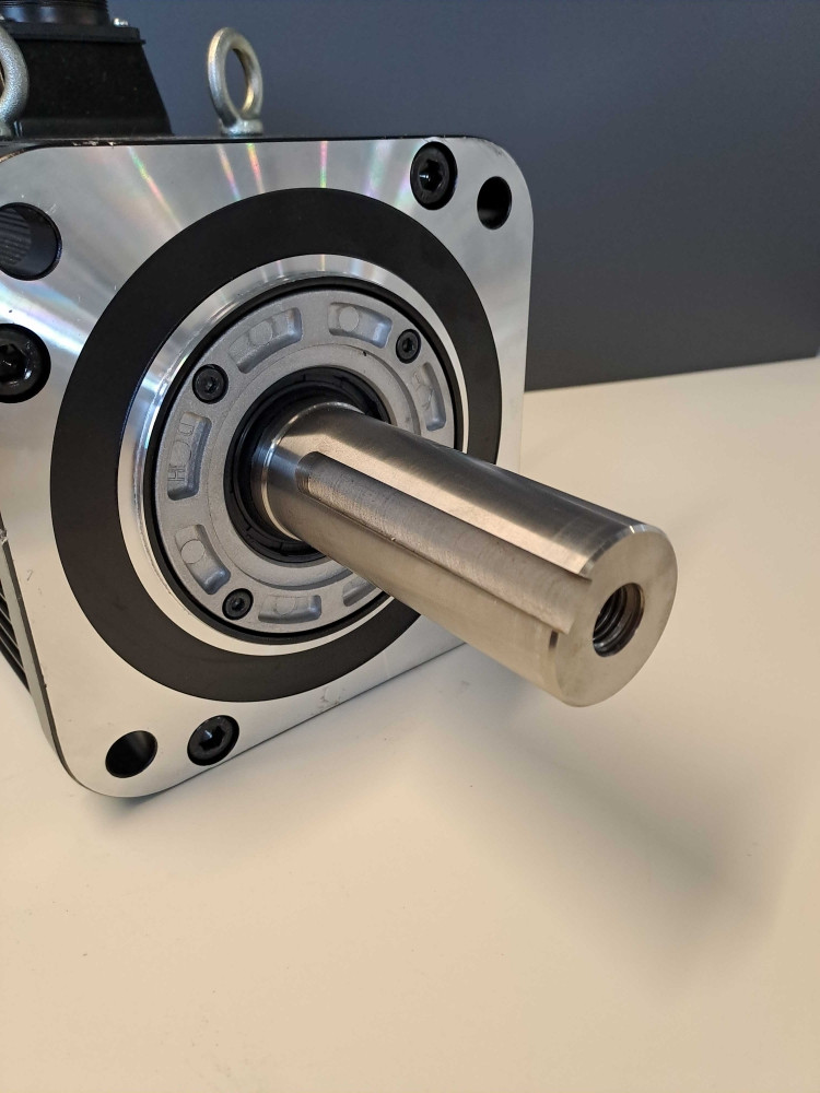 OMRON  R88MU5K515VS1