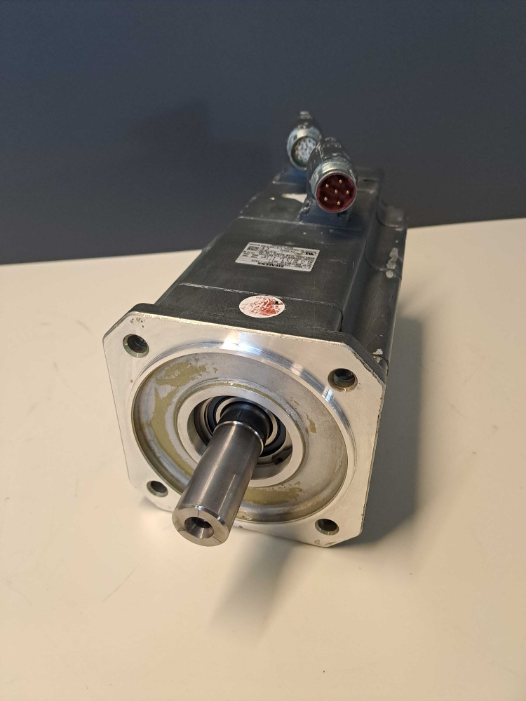 SIEMENS  1FK70635AF711AH3