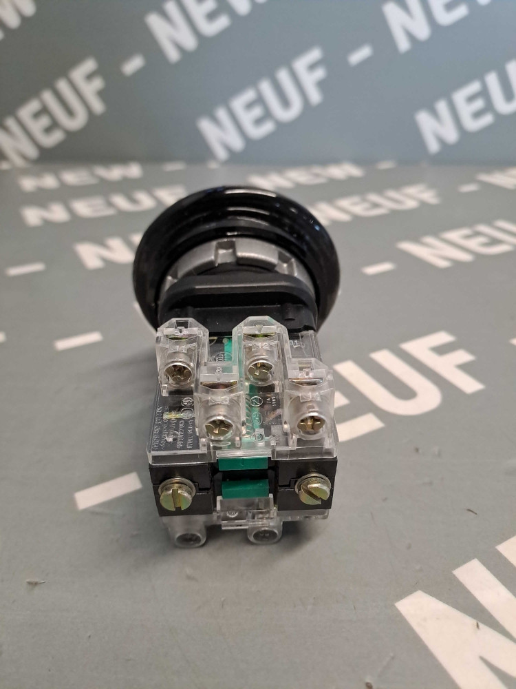 TÉLÉMÉCANIQUE  XB2MR22