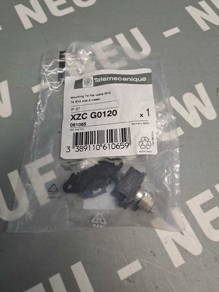 TÉLÉMÉCANIQUE  XZCG0120