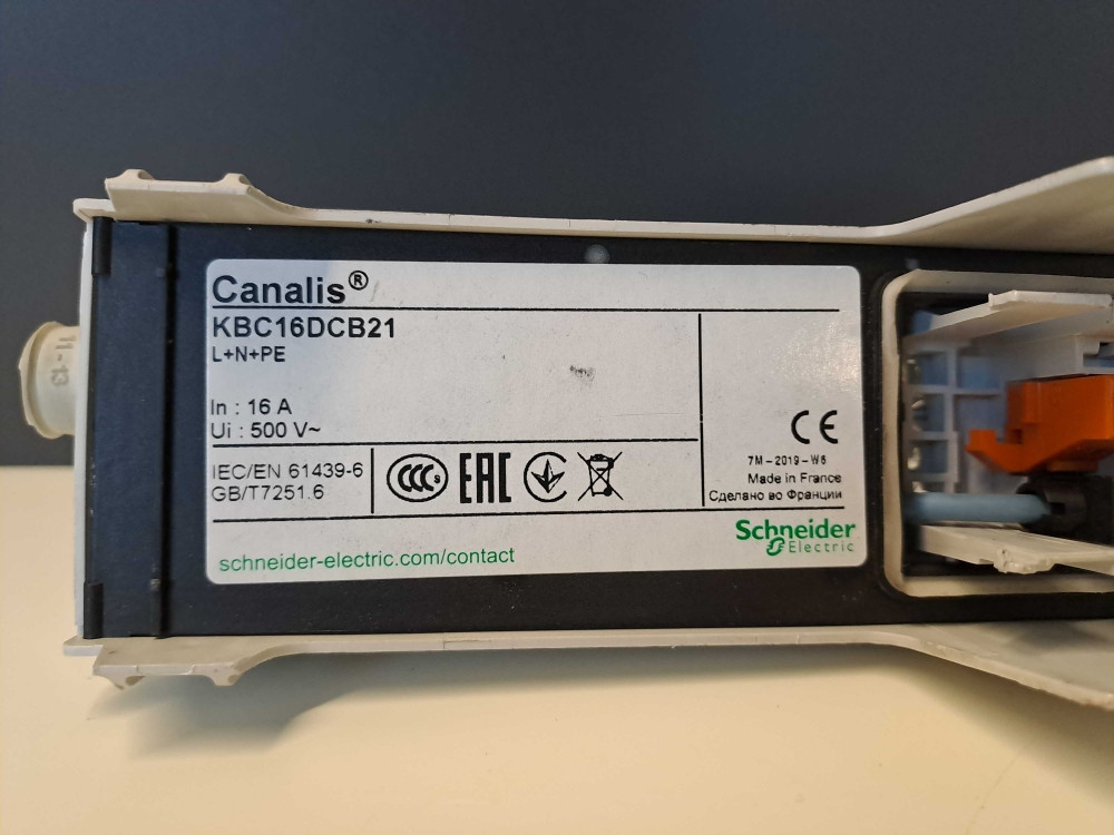 SCHNEIDER  KBC16DCB21