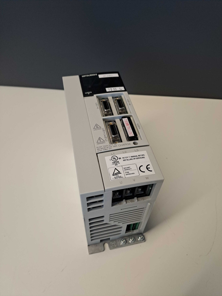 MITSUBISHI  MRJ260CT