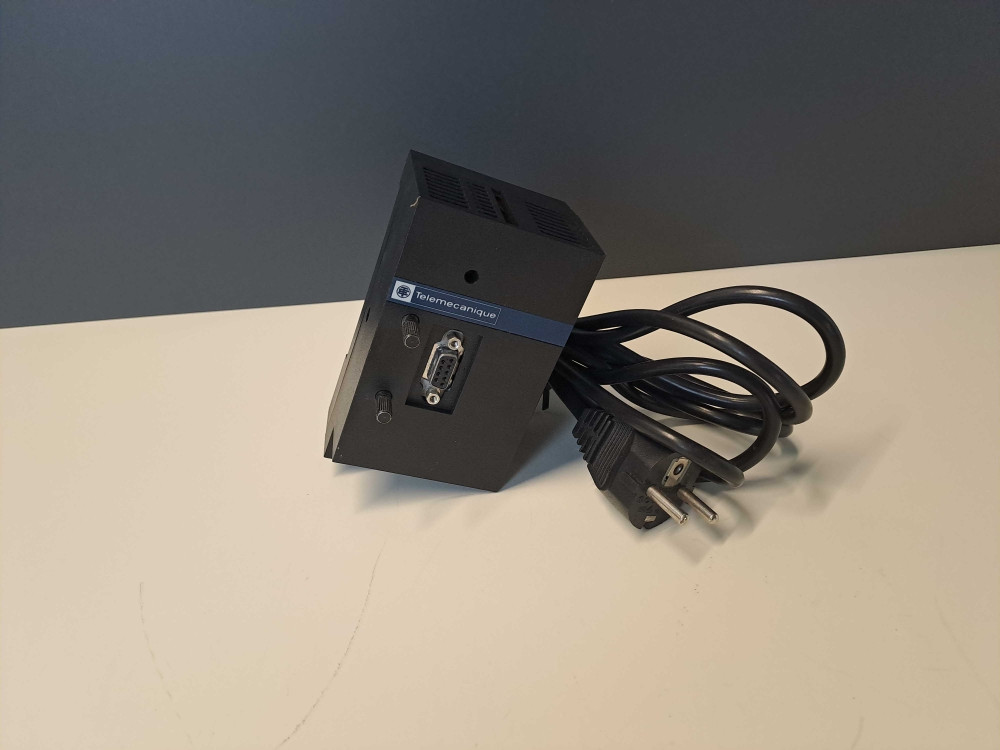 TÉLÉMÉCANIQUE  TSX17ACC7