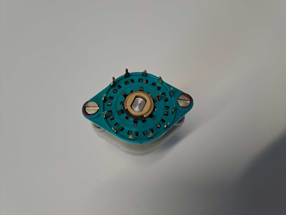 BOSCH  EBE COMMUTATEUR 6 POSITIONS