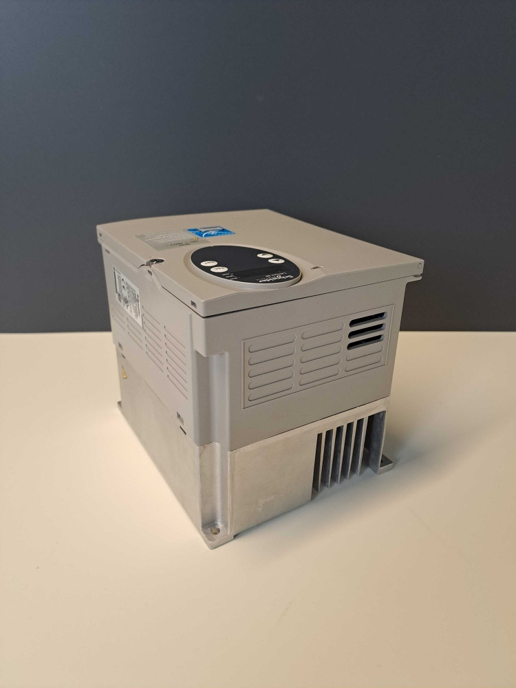 TÉLÉMÉCANIQUE  LXM05AD34N4